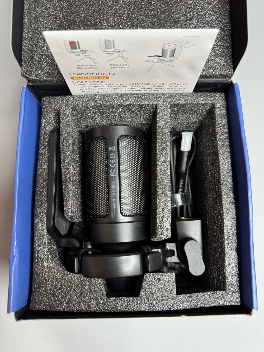 A6V RGB Gaming Microphone - Black/Purple